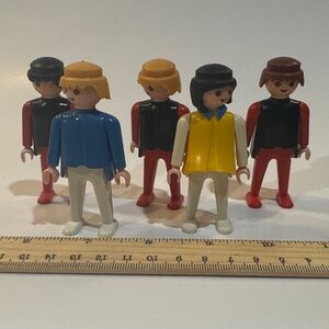Vintage 1974 Geobra playmobil Colorful Play Figures x5 (lot 11)